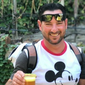 Meet your Posher, Perry